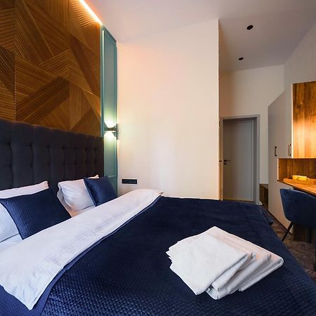 أوديسا Hotel Buninn المظهر الخارجي الصورة