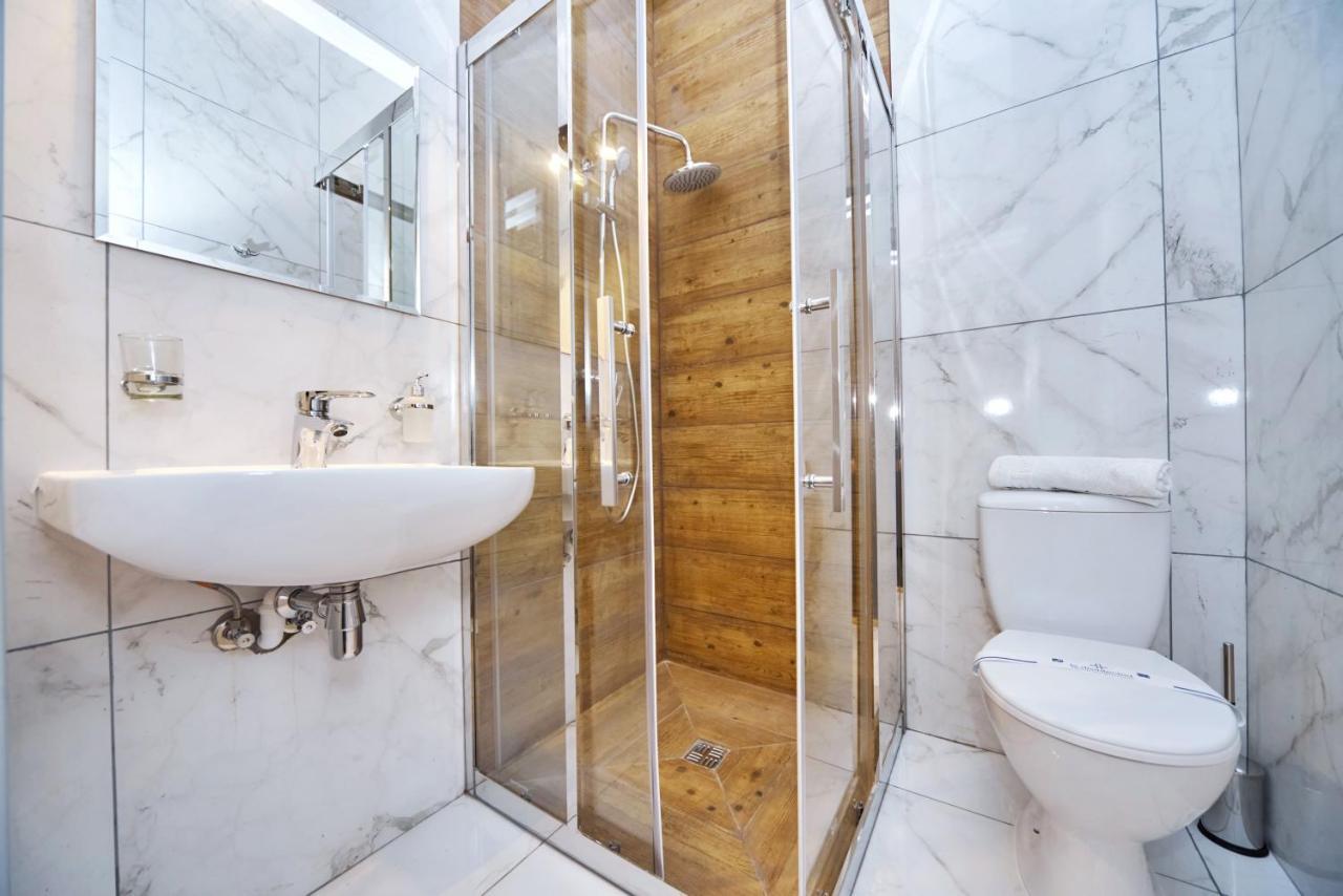 أوديسا Hotel Buninn المظهر الخارجي الصورة